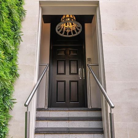 Large Stylish Studio In The Heart Of The City Бат Экстерьер фото